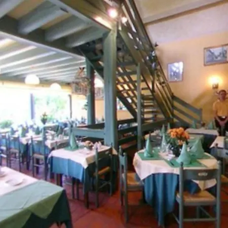 Logis Le Pan De Bois 布里维安德斯