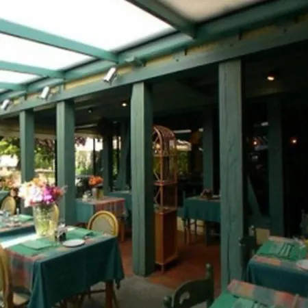 Logis Le Pan De Bois