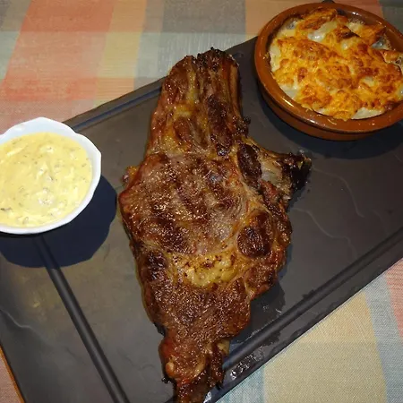 Hotel Logis Le Pan De Bois