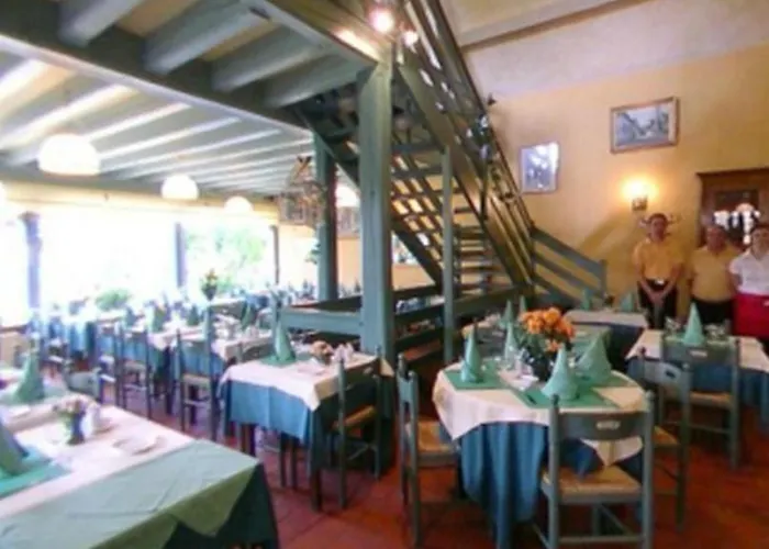 Logis Le Pan De Bois Bréviandes